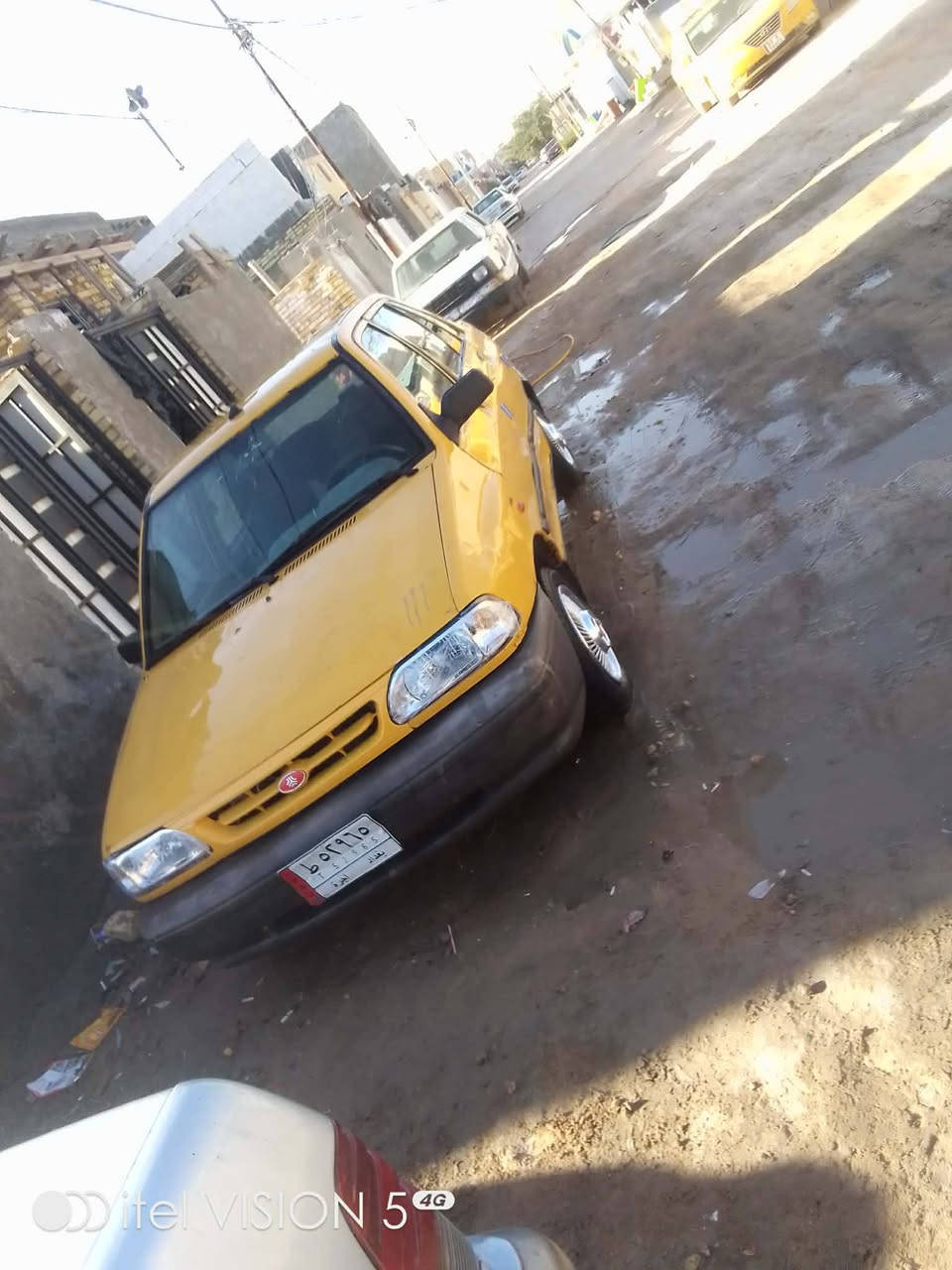 يالله سلام عليكم شباب بيع مستعجل سايبه موديل 2012 رقم بغداد الماني تحويل مباشر مصفره  هيئه وغرمات مكينه بيه لاستيك ولف ادخن او ماتشتغل وبعدين تكطع كيره جديد كهربائيات شغاله تخم تاير جديد حداديه جديده سياره كلش حلوه ومرتبة ترايك وين ميعجبك اسعر 15 وبيه مجال بصيط مكاني نجف شارع المطار ***********
