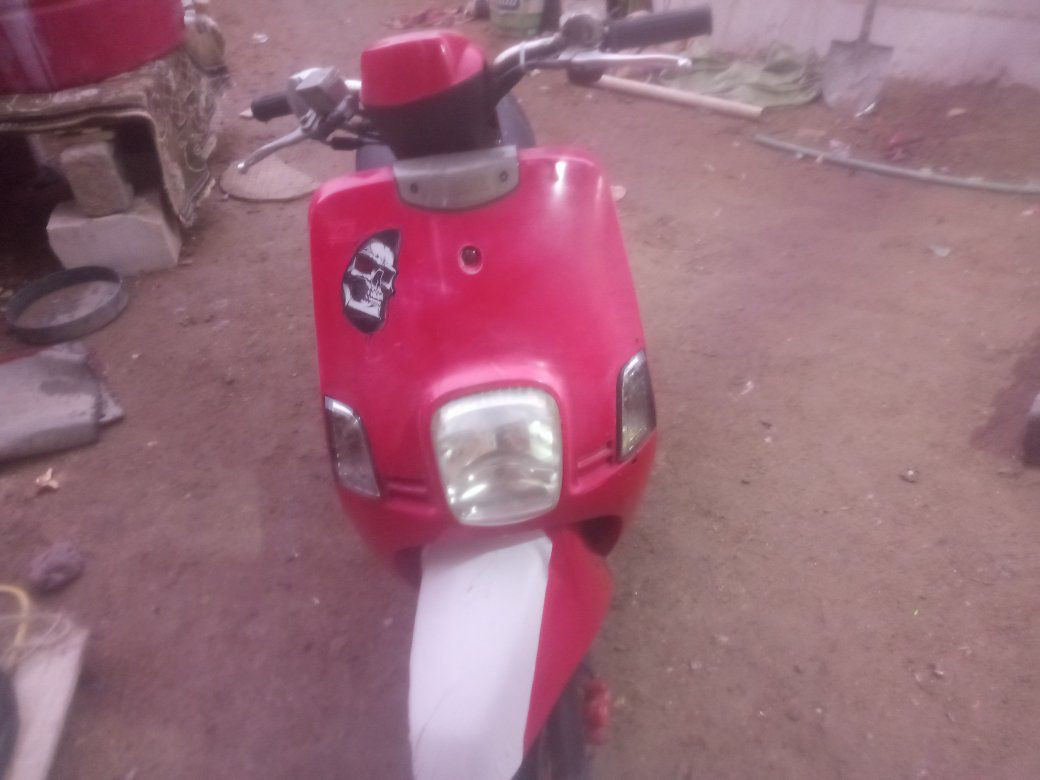 السلام عليكم درجه حويه ختام وحد السعر مليون وبيها مجال 
***********
