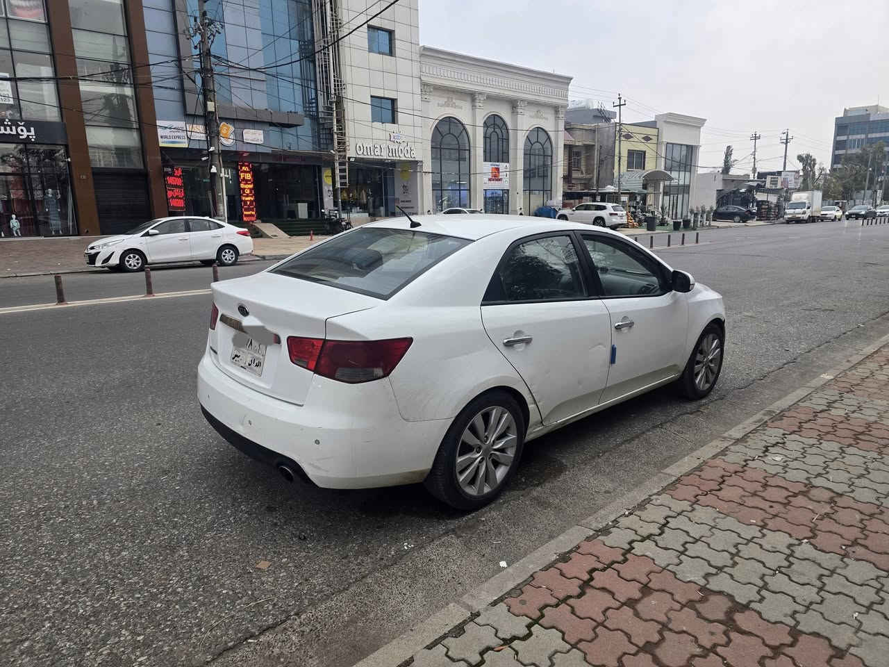 السلام عليكم عندي كيا سيراتو 13 للبيع مكفولة من الصبغ محرك مامفتوح ماشيه 187 خير من الله تحكم جهتين بلوتوث سنويه منتهيه اتريد تحويل وكاله حاضر مكان السياره أربيل شارع 60 عارضها 105 ومجال للشراي للإستفسار اتصل بالرقم واني بالخدمه ***********
