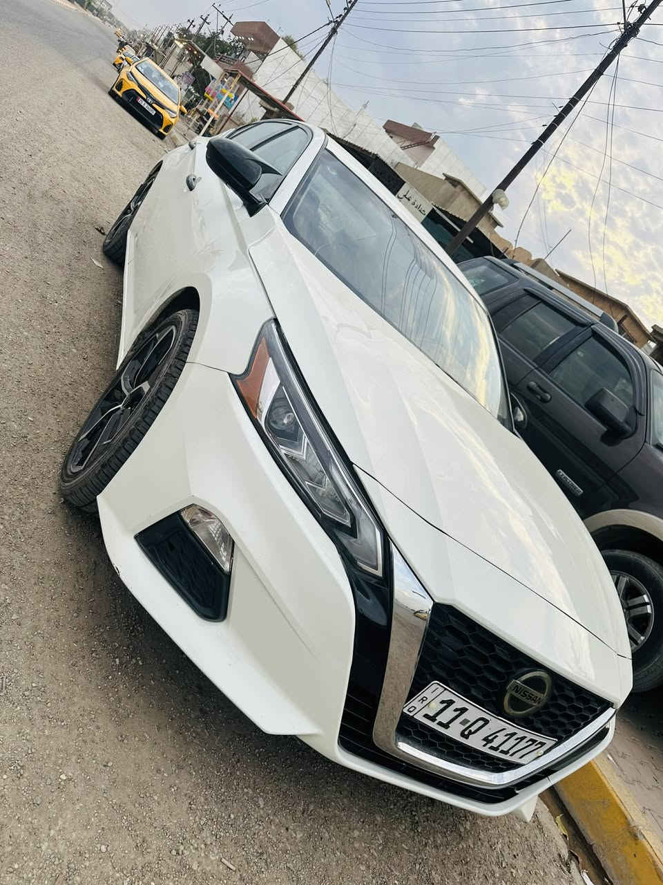 نيسان اولتما موديل ٢٣ ماشيه ٤٣ رقم بغداد دولي بسم صديقي ضرر ٣ قطع كدام وبيها دواخل بس سياره حلوه وجاهزه اذا اكو مراوس اوباما جارجر يرهم سعرها ١٣٨ وبيها مجال للشراي
***********
