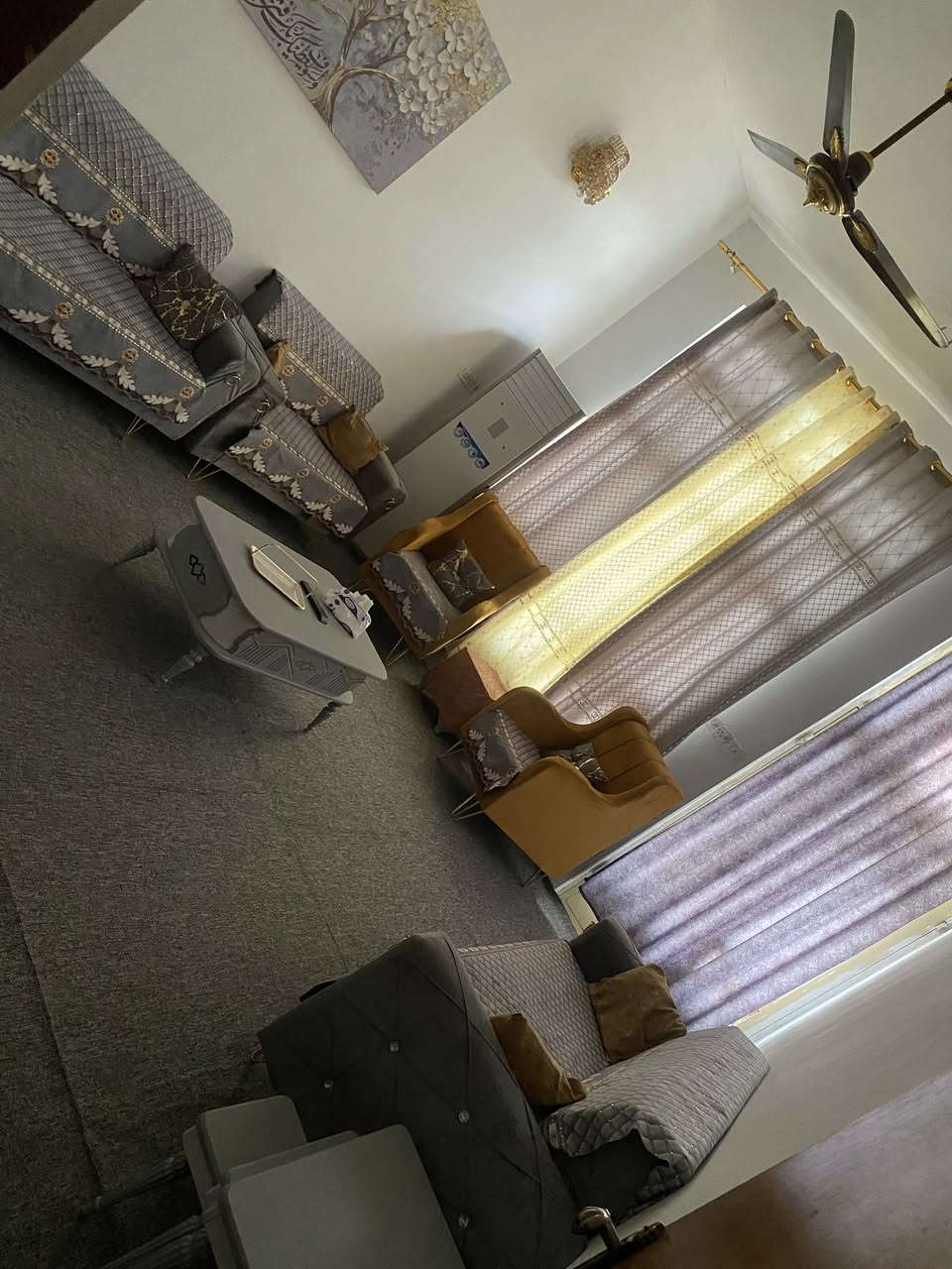 بيت للبيع طابقين مساحه ١٢٠ م تقاطع القدس دور زراعة ثالثه غرفتين نوم مثل ما موضح بل صور للاستفسار رقم صاحب البيت ***********
