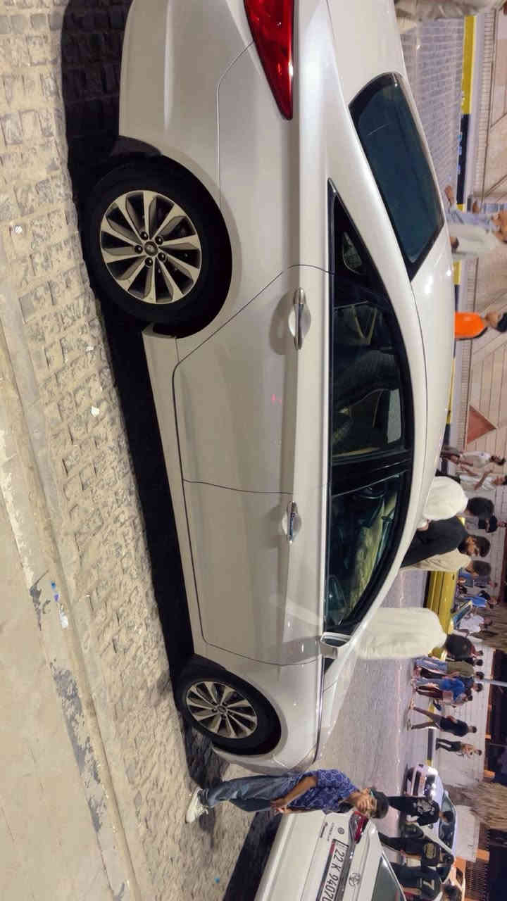 ويل كب للبيع حجم 17 للبيع لا عواج ولا تصليح نضيف والتاير نضيف مكاني بصره السعر  350 رقم ***********
