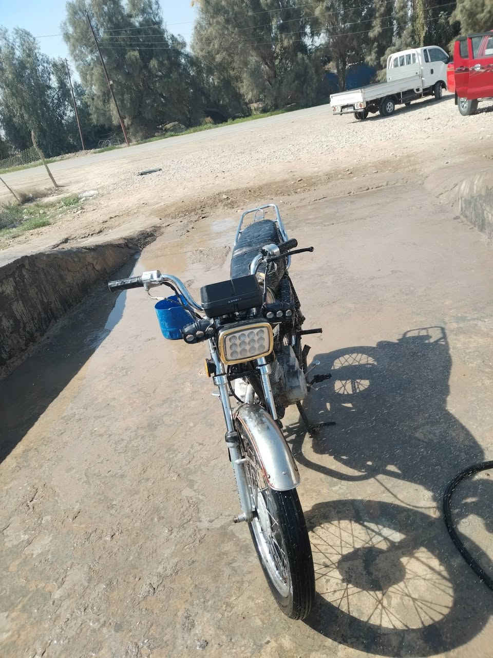 سلام عليكم دراجه ارشه البيع مديل 19 الدراجه نضيفه كهربائيات كلها شغاله الدراجه بدوون.. السعر 300وبيها مجال الشراي ورجآ الي موشراي الا يتصل يتعبني وتعبه العنوان الكوت الشحميه.. ***********
