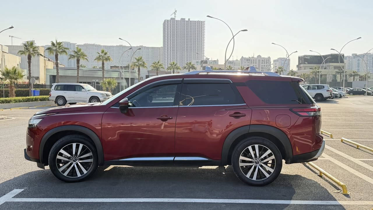 2023 Nissan Pathfinder, Platinum 4Wa

✅ Platinum ✅

سقف بانوراما 

بصمة تشغيل

بصمة ابواب

اناره محيطيه كل داخل سياره 

تشغيل عن بعد(Remote Start)

صندوق شفط كهربائي 

رادار امامي (تحديد مسار)

رادار جانبي (نقاط عمياء)

رادار خلفي (تحذير من الاصطدام)

حساسات امامية+ خلفية

دفع رباعي 4WD

اوتو بارك Auto Park

كاميرات 360°

كشنات جلد بلادي ✅

كراسي منفصل 

كشنات ميموري

كشنات تدفئة

تبريد قطعتين لمس

تحكم وضعيات القيادة...Drive Modes 

شفتات + تحكمات استيرن 

هيتر استيرن

Apple Car Play

Android Auto 

هاند بريك بصمة

اوتو هولد Auto Hold

اوتو ستارت Auto Start

اوتو ستوب Auto Stop 

مانع انزلاق+ABS

شاشة كبيرة لمس+كاميرا

منافذ AUX+USB

وبقية المواصفات المعروفة

السياره رقم اربيل 

اربع قطع  بيها صبغ فقط  حذثها تخريب . بچمها كبس اغراضها كلها الاصلية  ، ايرباكات كلها سليمة 

كتاب تظليل 

سعر البيع  وبيها مجال للطيبين عل واتساب الشاري يتصل ويدلل 
موجوده باربيل  ***********
