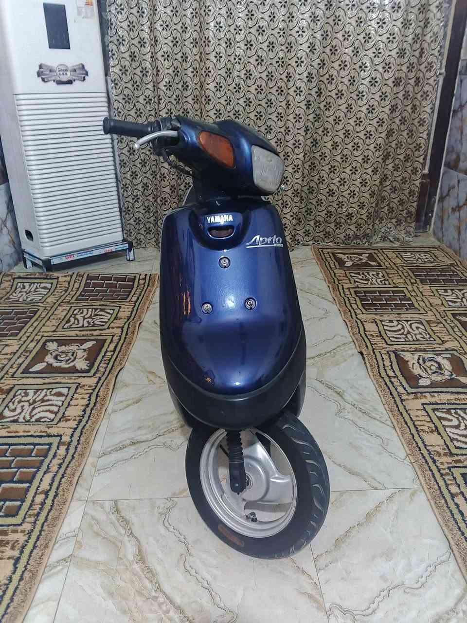 السلام عليكم  دراجه بطه موديل 99  كهربائياته كله شغاله سلف هندر ما مفتوحه سعر 350مكان كربلاء حي العامل الاتصال على رقم ***********
