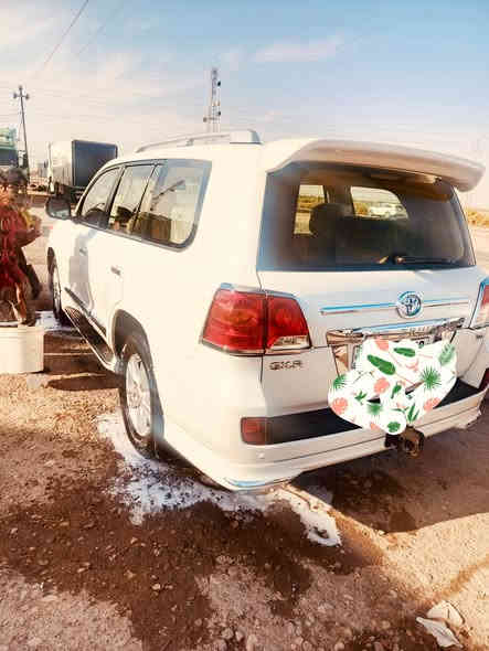 لاندكروزر للبيع 2013 مكفوله كفاله عامه سياره جديد كلش رقم بغداد جديد سياره جاهزة كل المواصفات غير متواجد على الفيس للأستفسار الاتصال على الرقم ***********
