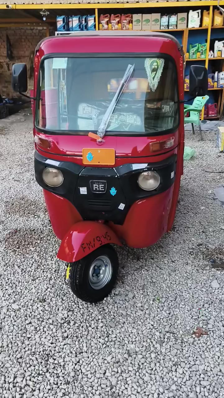 سلام عليكم خوان تكتك البيع موديل 17بشهر ال11محسوبه 18مكفوله من ضربه محرك مال 20نضافه فول تخم تاير جادر جديد دوشمه كلشي جديد بيه اوراق بسمي تحويل بسمك كبل وصل الف ماتصرف عليه ترايك وين مايعجبك مكاني كربلاء السعر3700وبيه مجال بسيط انتصل ***********
