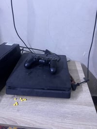 للبيع بلي 4 اسلم ذاكره 500 نضام 1252 قابل للتهكير ويا كارتونه ويدات 2 ...