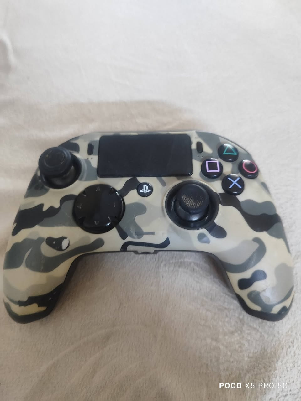 بغداد
بلي4 فات

ذاكره 500

مامفتوح 

اولاين

نضافه 80ب 100

جوستك عدد2 احترافي مو عاديه 

الجوستك الثاني تحتاج تصليح

6اقراص اصليه

Ups 1500فولت يعمي يشغلك 5امبير بس يحتاج بطاريه و باور

سعر 275الف

رقمي *********** واتساب
