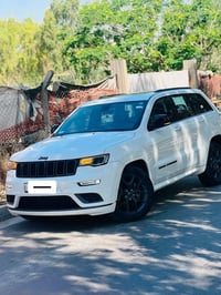 للبيع جيب 19 S اس هارلم مكفولة ماشية 80 الف 07719817042
