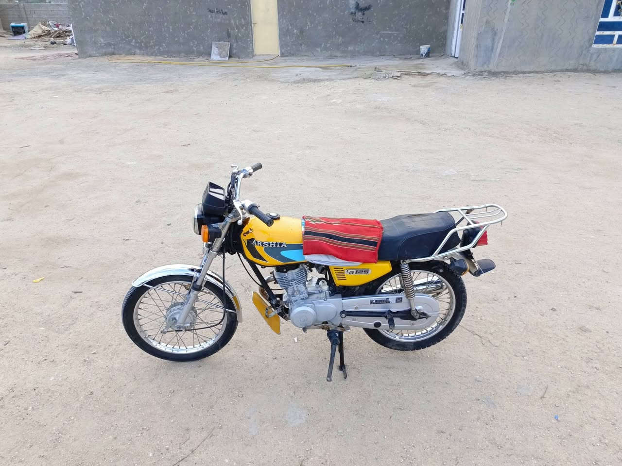 دراجه ارشا موديل 2021 الدراجه برغـي ماناقصها اوراق اصولـيه وشرط بعدهن بچيس السعر 600 وبيها مجال
متواجد فيس 
رقمي ***********
