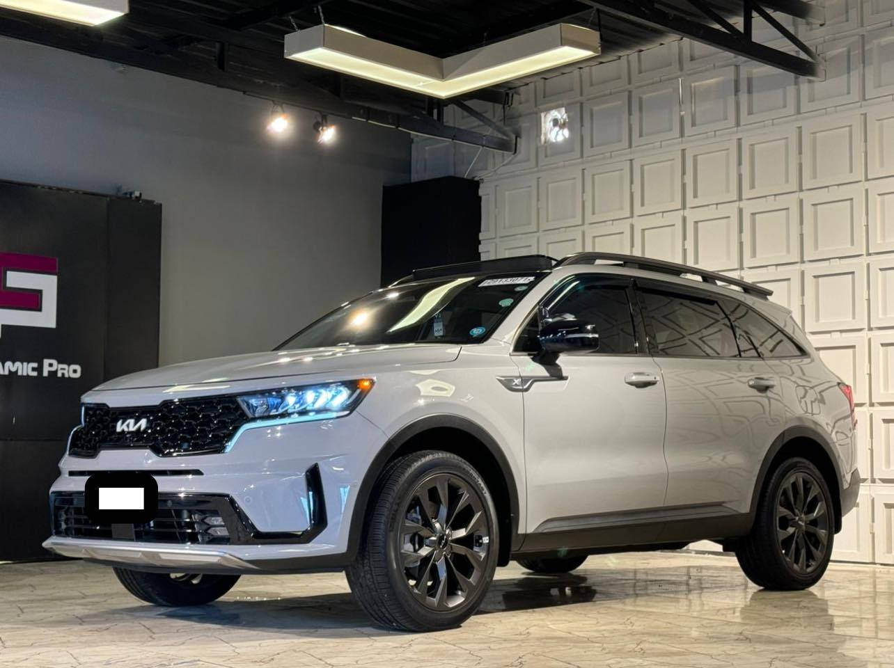 للبيع كيا سورينتو 2022 وارد أمريكي AWD
ماشيه فقط 31 ألف كم – فقط

✅ ضربة خفيفة دعامية فقط من امريكا وبيها رصعه هنا راجعه بارد وموجود سونار 
✅ المحرك + القير + الشاصي بحالة ممتازة
✅ دفع رباعي AWD ثبات عالي
✅ شاشة كبيرة + كاربلاي
✅ رادار + أنظمة أمان كاملة
✅ داخلية نظيفة جدًا

🚗 السيارة تمشي ناعم ولا تشتكي من شي رقم بغداد خصوصي
📄 جاهزة للفحص بأي مكان

💰 السعر مناسب وقابل للتفاوض للجادين 27.500$ 

رقم الهاتف: ‭0770 802 0242‬
⸻
