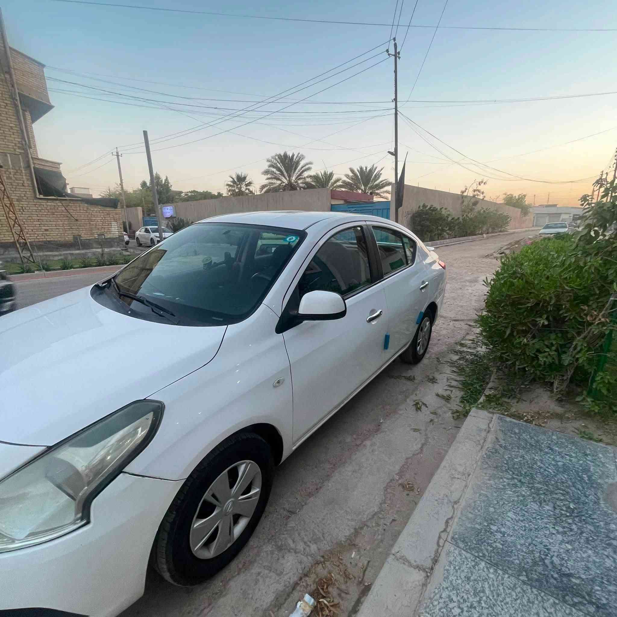 نيسان سني هندي موديل 2018 
بيها جاملغ الايمن صبغ وملاحظات على البارد مثل مموضح بلسونار سيارة خير من الله مكفولة عدا المذكور رقم بغداد  انكليزي باسمي تحويل ثاني يوم ماشيا 145 السعر  المطلوب 85 
للتواصل الرقم ***********
