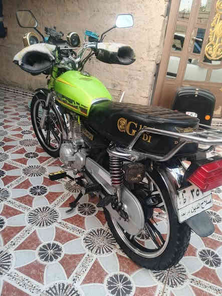 سلام عليكم دراجه سيفان للبيع موديل 23 بعد نضيف مرقم رقم صلاح الدين السعر 1600 وبي مجال الاتصال عل رقم *********** /***********
