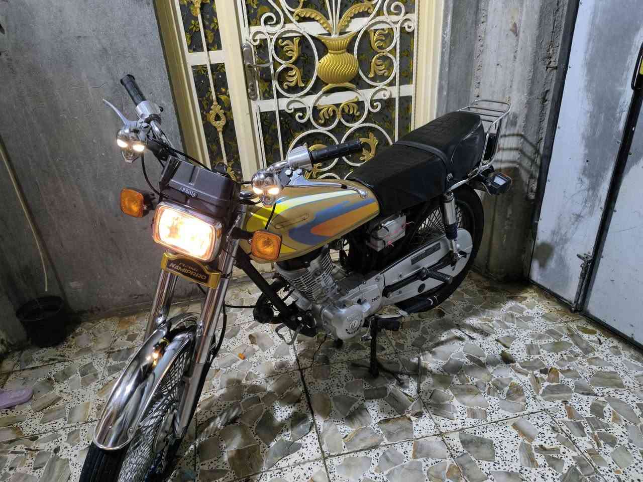 السلام عليكم دراجه اربعه قير كلك للبيع موديل 2021 مكينه ما مفتوحه لا تنقيص ولا تبخير دراجه جاهزه من كل شيء كهربائيات كلها شغاله تايرات جدد شوابه جدد باتري جديد مكان نجف رقم الهاتف *********** غير متواجد على الفيس
