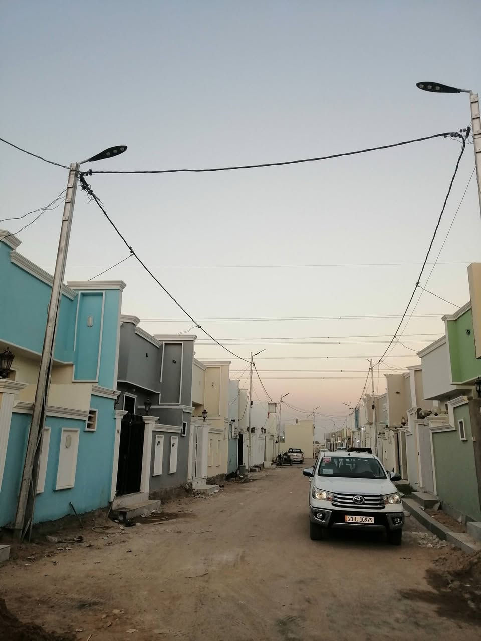 دار للبيع مساحه ٩٠ متر زراعي سند ٢٥ قرار محكمه مشمول بتطويب مرقم من قبل البلديه قرار 320
مقابيل ملحق قريه الغدير عمود ٣١٤ خدمات كهربائي وماي شارع تبليط للباب قريب ع سوق ومدارس اهليه وحكوميه قريبه سعر ٣٤ وبي مجال بناء حديث غرفه وستقبال وصاله ومطبخ حار وبارد وحمامات داخليه وخارجيه للاستفسار ***********
