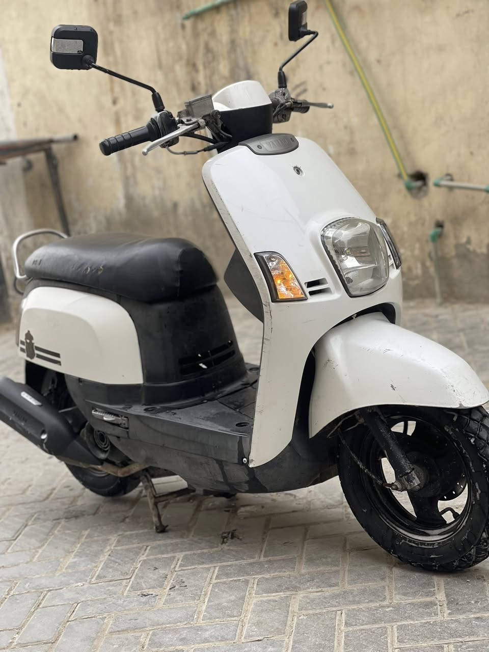 السلام عليكم دراجه بوليس البيع مختمه بيه نواقص بريك امامي السعر ٦٥٠ بغداد مدينه الصدر ***********
