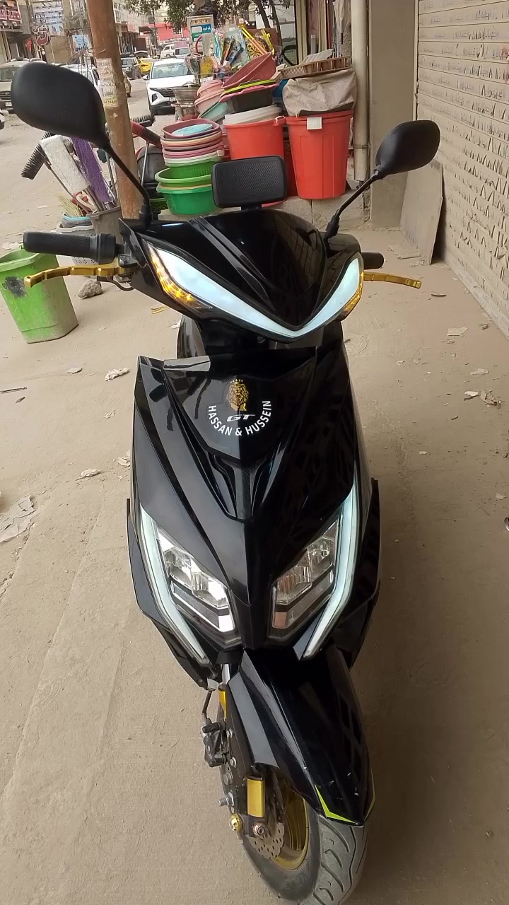 السلام عليكم
دراجه شحن للبيع نوع سكنس

السعر 650 وبيها مجال 

بصمه و اسويج و كارت 

ماشيه 1800

عدد البطاريات 6 ع فحص 

4 نمر 

العنوان بغداد الدورة 
للتواصل ع رقم *********** بي واتساب
