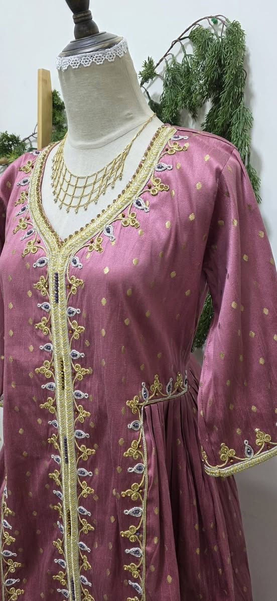 فساتين مخاوير وبشتات وسوتات كلشي متوفر واسعار ١٠ و١٥ و٣٠ اي شي تريدو بلتعليقات اذكرلكم القياس توصيل ٥ الاف بغداد والمحافظات


**إذا كنت صاحب هذا الإعلان وتريد حذفه لأي سبب، رجاءا أرسل رسالة إلى الدعم الفني**