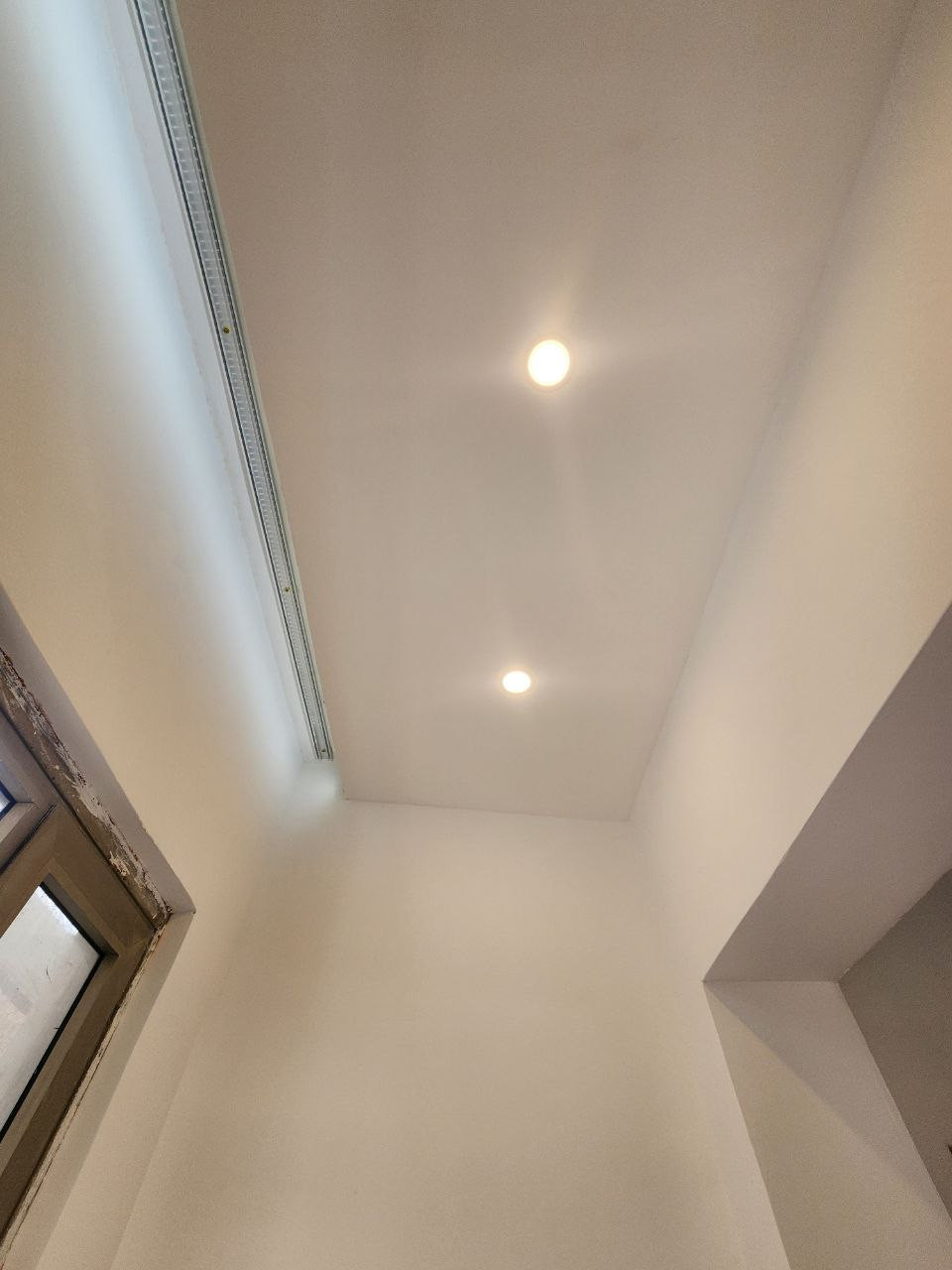 تعبت من شكل بيتك القديم؟

نحن نرجع له روح جديدة 👌

اصباغ • جبس بورد • ترميم كامل

شغل مضمون وذوق راقي

راسلنا الآن 💬 *********** ***********
