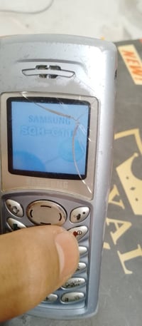 سامسونج C100 • فحم