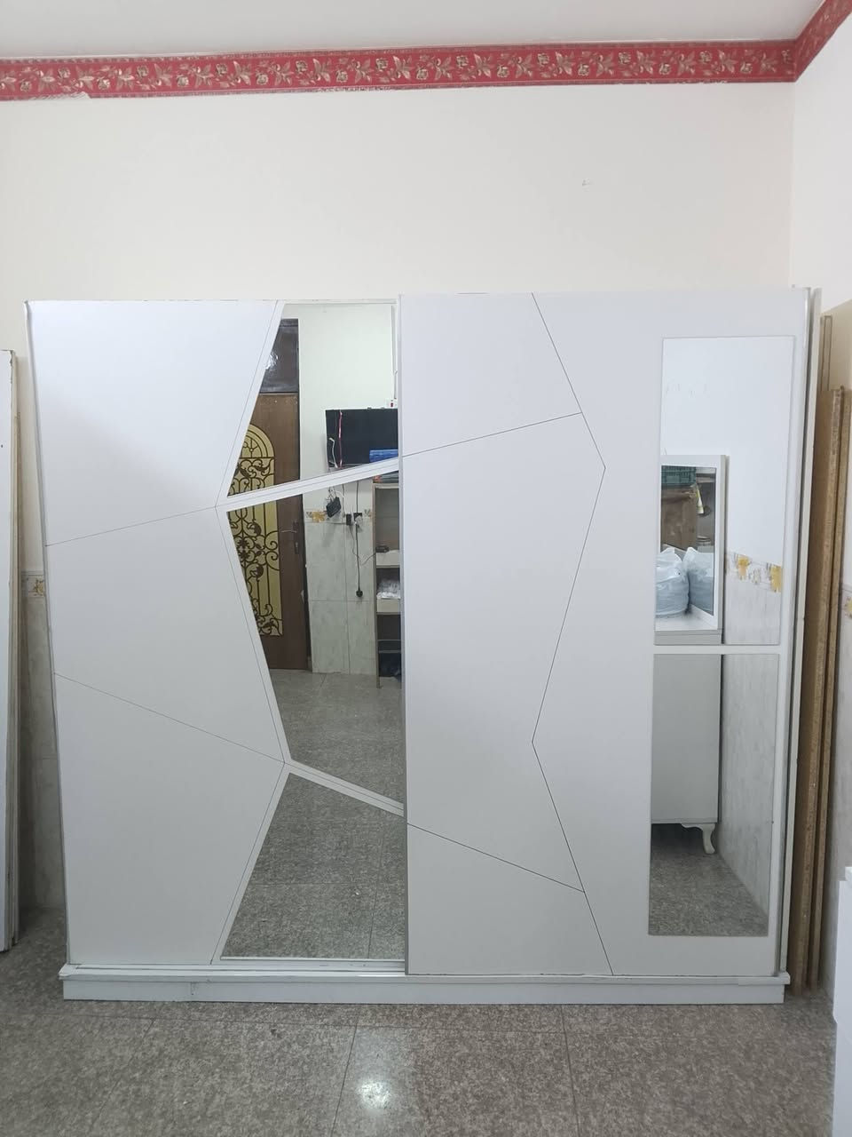 غرفه تركي مستعمل نضافه 85
نضام سلايت 
عدد القطع 5
السعر  350
وي الشد والنقل داخل بغداد مجاني


**إذا كنت صاحب هذا الإعلان وتريد حذفه لأي سبب، رجاءا أرسل رسالة إلى الدعم الفني**