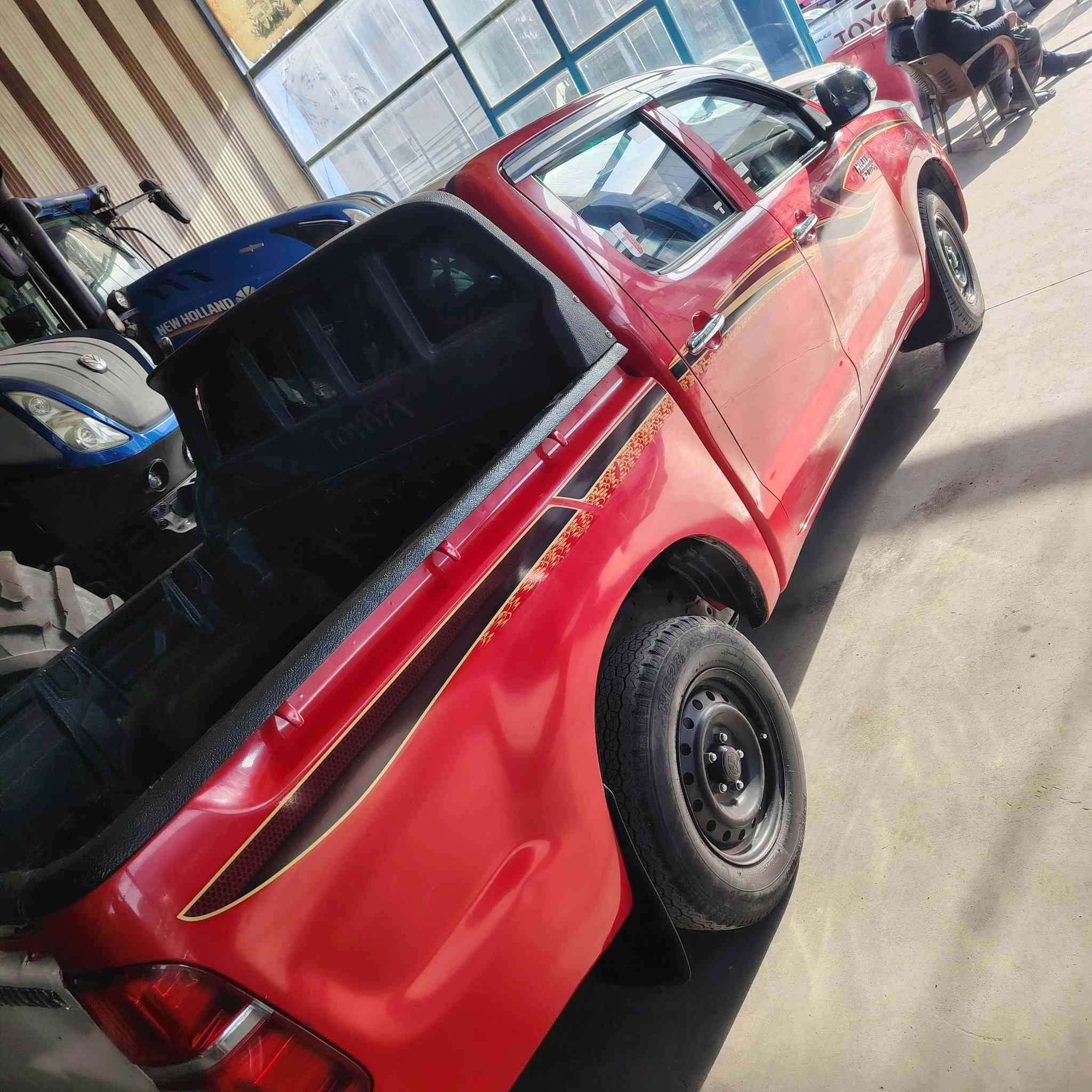 ٢٠١٤ رقم أربيل سنويه جديده مكفوله من الصبق  سياره حلوه مال جناي للبيع ١٧٥ بيها بس بارد ٥ مكانات  الاتصال على *********** مكان السياره أربيل بير داوود اوتساب ***********
