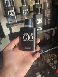 عطر • ٥ رشات • بالكارتون