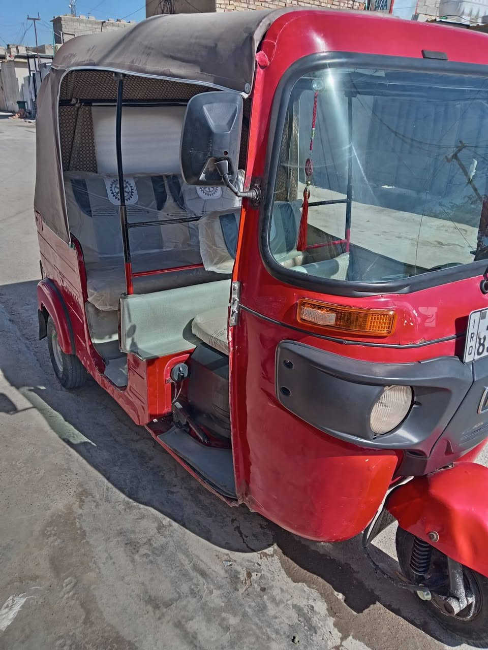 السلام عليكم ورحمة الله وبركاته
تكتك 18للبيع رقم وسنوية رقم ديالى ثاني يوم احولك 
مابيها اي نقص كبل الشارع خيرمن اللة جاهزة الاستفساراتصل ***********
