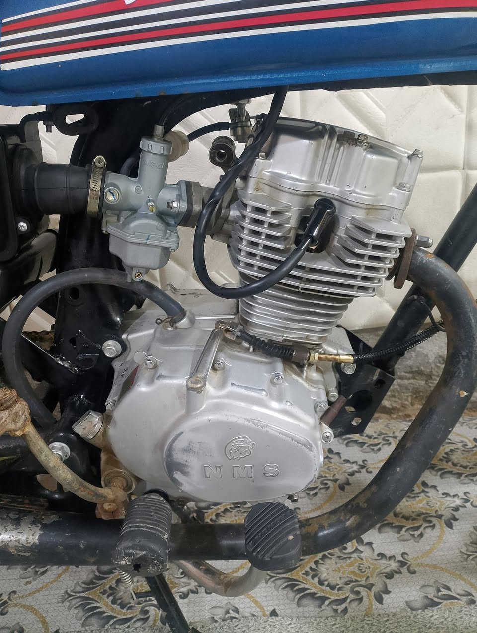 للبيع ادوات سعر 400وخمسين قفل 
بصره تنومه 
***********
