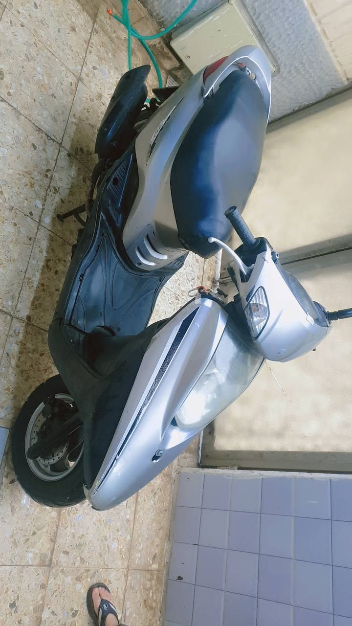 السلام عليكم
بريز فحل شلعه معدل محرك مامفتوح
منفيس موجود
بيها ملاحظات بسيطه بالكفر الأمامي
اريد مراوس بسكنس فحل وانطي فرق
مكاني بغداد ***********
