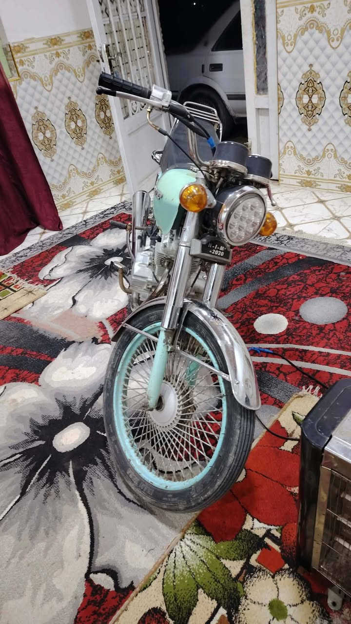 شباب دراجه للبيع موديل 20 اوراق يريدها بخدمته ***********
