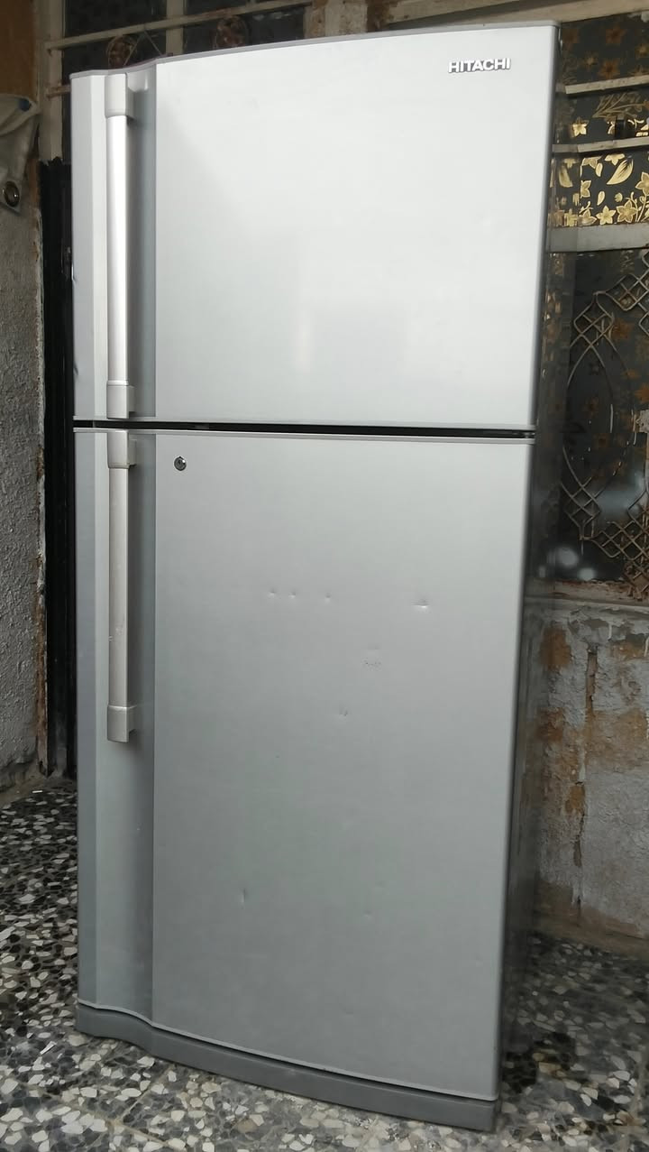 ثلاجه هيتاشي 30 قدم شغاله على الفحص نظيفه جدا سعرها 350 مكانها مدينه الصدر يوجد توصيل***********
