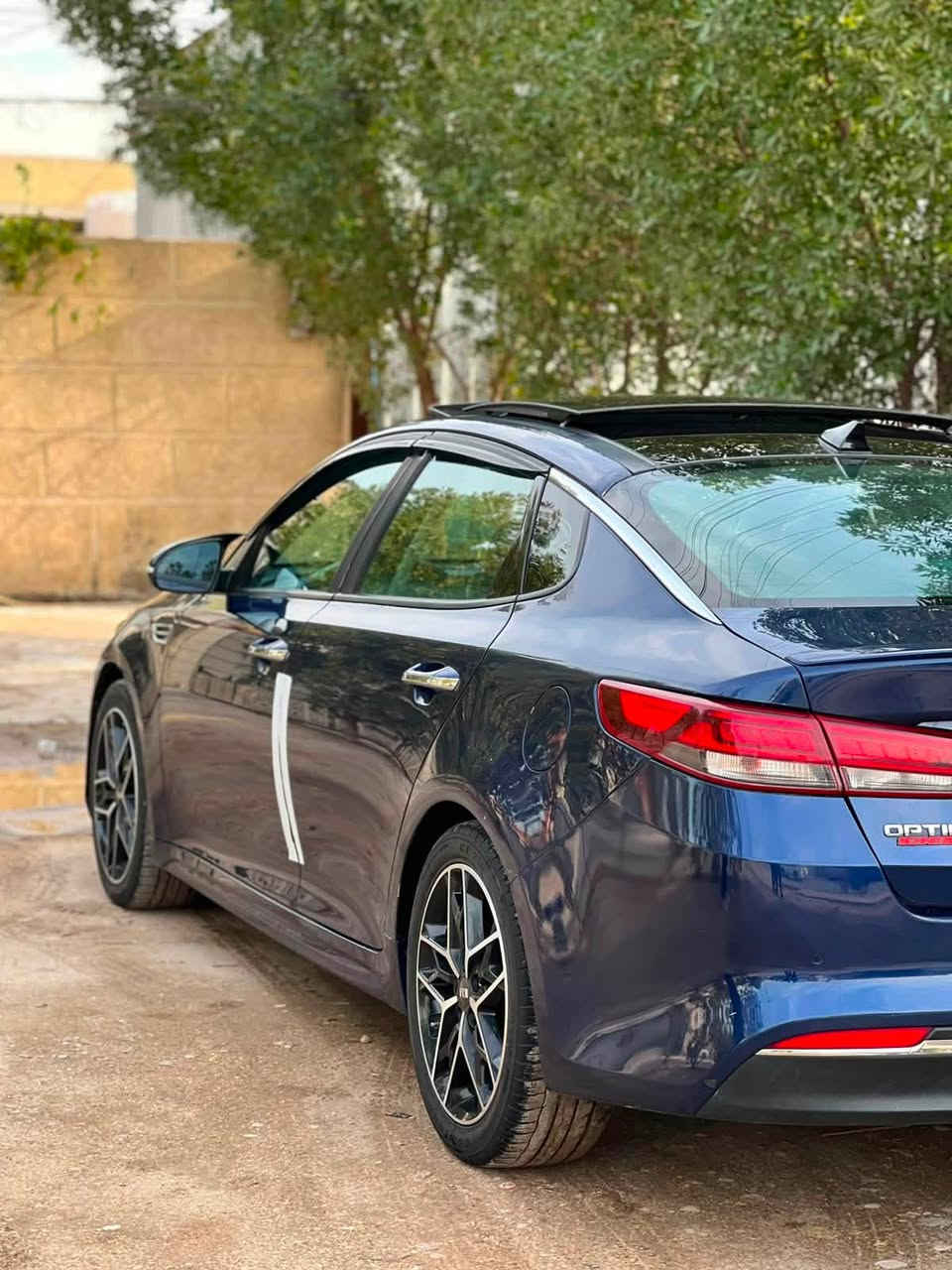سلام عليكك
للبيع اوبتما 2018
فول مواصفات 
ما عده البصمه 
بيه اربع قطع صبغ 
رقم سليمانيه باسمي شرط التحويل 
العنوان الشعب 
رقم ***********
