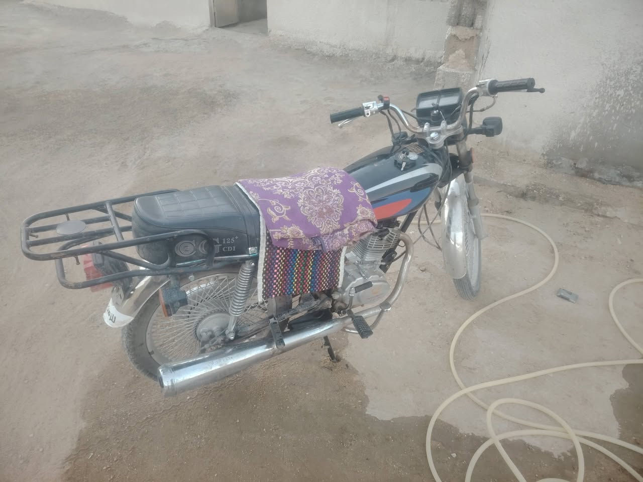 سلام عليكم دراجة البيع أربعة كير نضيفة السعر ٣٠ بيهة مجال كلك مكفولة


**إذا كنت صاحب هذا الإعلان وتريد حذفه لأي سبب، رجاءا أرسل رسالة إلى الدعم الفني**