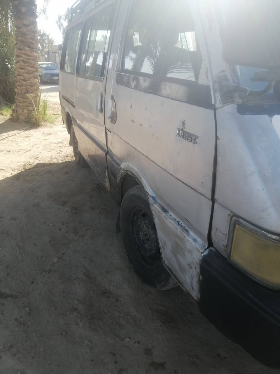 سلام عليكم كيه 94مصفره هيه ومرور سنويه صاقطه راعيه ماندله كير مكينه اكسن مكفوله كشر مابي اي صبغ دوشمه جديد شواصي 3مكفوله بس واحد الكدام معمر سياره مال جناي بس حداديه يعني 60بل ميه بابل موجوده سياره ورقمه بابل ***********
