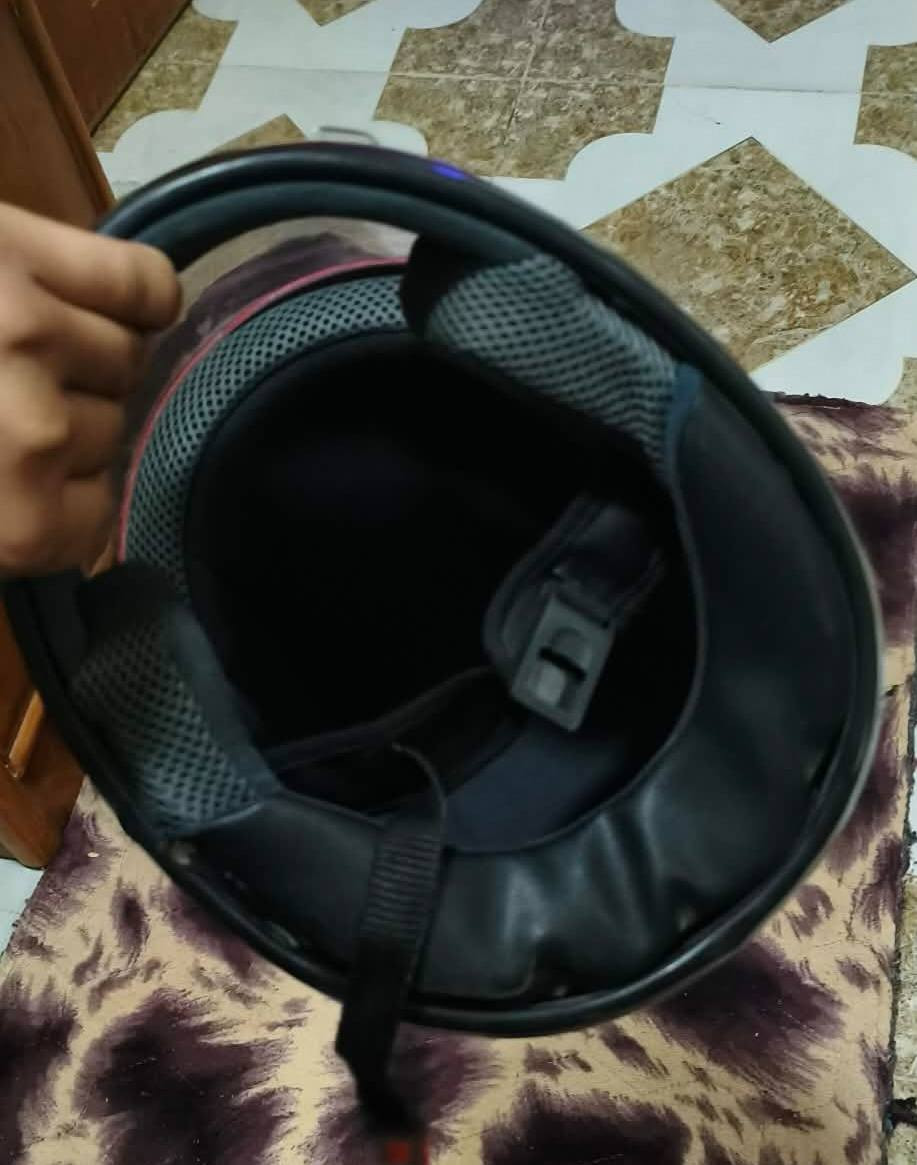 خوذه دراجه اصليه للبيع....


**إذا كنت صاحب هذا الإعلان وتريد حذفه لأي سبب، رجاءا أرسل رسالة إلى الدعم الفني**