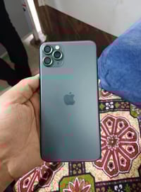 آيفون ١١ برو ماكس • ٢٥٦ • بطارية ٨٣٪