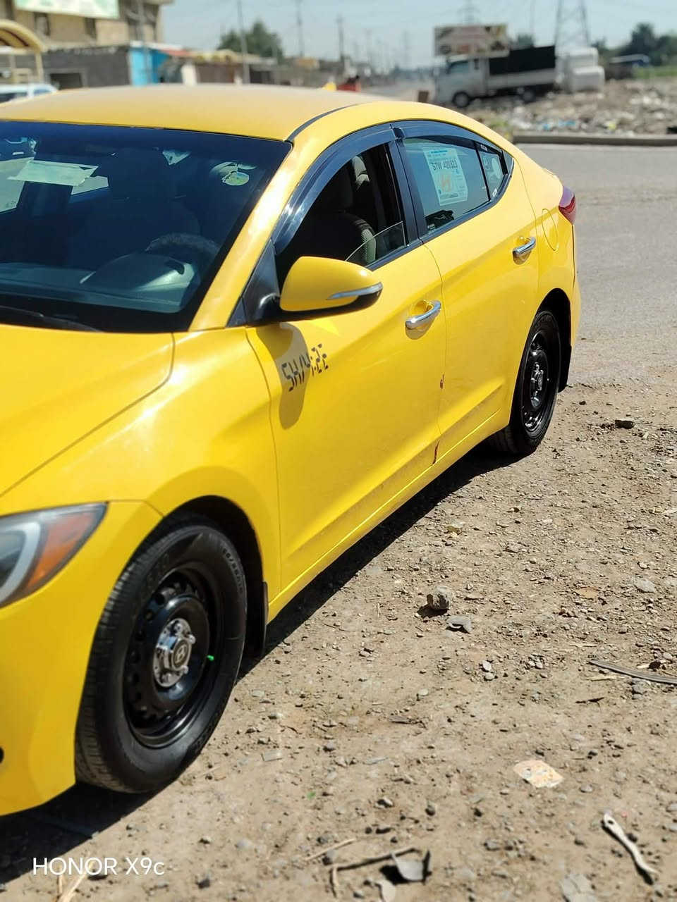 السلام عليكم
انترة وارد امريكي موديل 2018
سيارة خير من الله
حادث كما موضح بالصورة
باقي سيارة كفالة
أيبل واحد بدون اي دواخل بدون كص بدون ايرباكات 
كير AT
مكينة 2000 دوش
حدادية+كهربائية+ كير + مكينة كفالة
تبريد تدفئه كفالة
ماشية ١٠٠ميل
رادار امامي +رادار خلفي 
رادار جانبي + اشاير مري 
كامرة خلفية 
شاشه لمس 
تحكم سديرن 
رقم بغداد بأسمي تحويل مباشر 
سعر ١٢٠ وبيهة مجال 
رقم تواصل *********** 
***********
