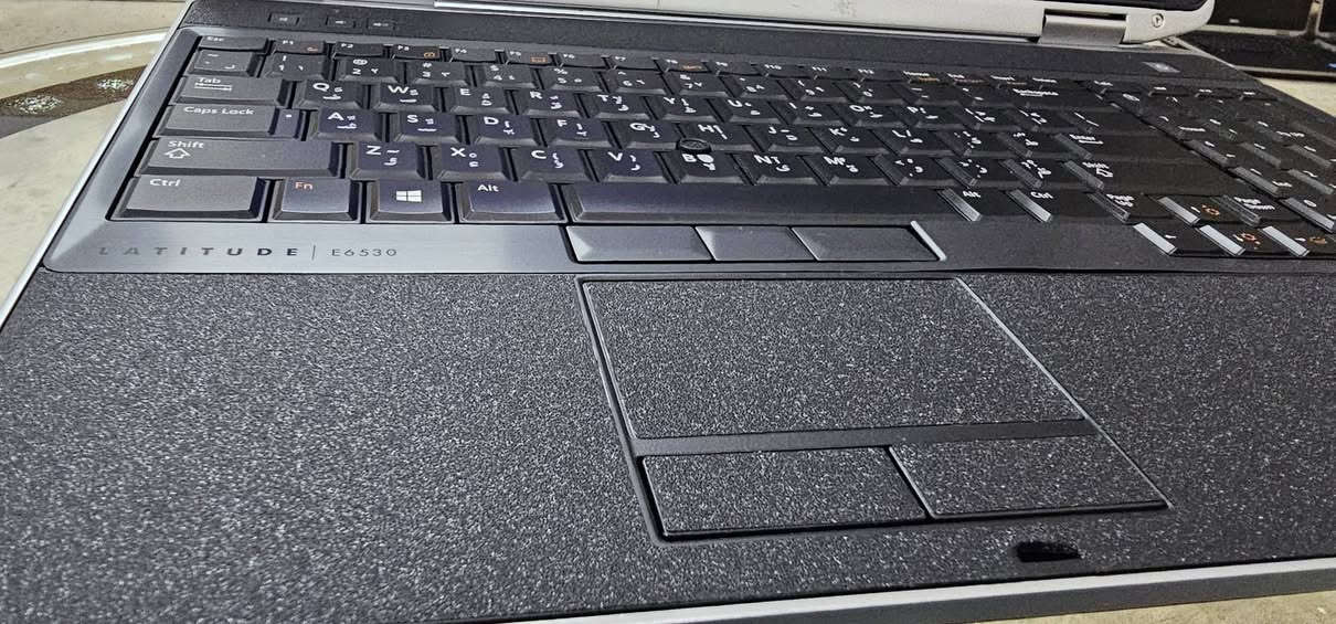 وجبة جديدة لابتوبات DELL

السعر 160 الف بي مجال 
لابتوب DELL
كور اي 5 
الجيل الثالث 
الرام 8
الهارد 500 
حجم الشاشة 15

شحن يدوم من ساعة الى ساعتين
يصلح للدراسة 
لطلاب الكليات 
و كتابة البحوث 

ملحقات الجهاز شاحنة اصلية مع جنطة هديه 
***********
