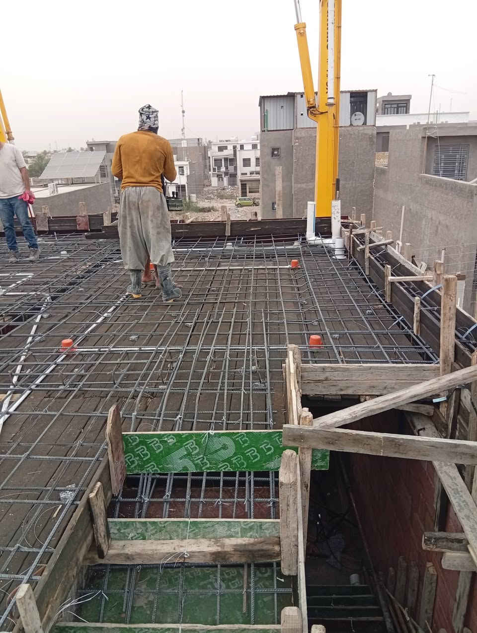 نجاره وتسليح وصب شغل درجة اولى واستلام مهندس ومخافة الله بالعمل ابوعلي النجار هذا رقمي بي واتساب بغداد فقط ***********
