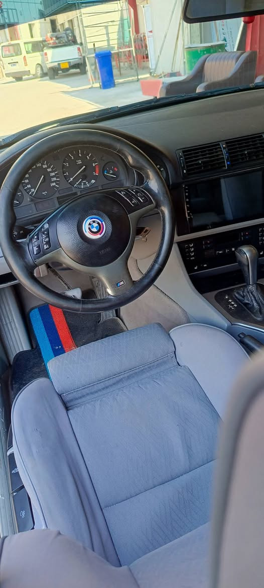 للبيع 530 صقر 2003سيارا كفالا عاما سيارا جديد جديد محرك وكير بشرط تبريد ثلج رقم دهوك تحويل وكالا بشرط سعر 95 ومجال حك جيا فقط وعليها غرمات 10 اوراق تنزيل من حساب عنوان دهوك ☎️ للاستفسار *********** *********** دهوك, العراق
