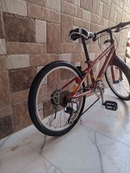 السلام عليكم باسكل للبيع لون احمر جبلي عكرب 6 نمره نضافه 95٪  السعر 85وبي مجال للطييين تايرات واحوابه جديده مكاني كربلاءحي الميلاد   ***********
