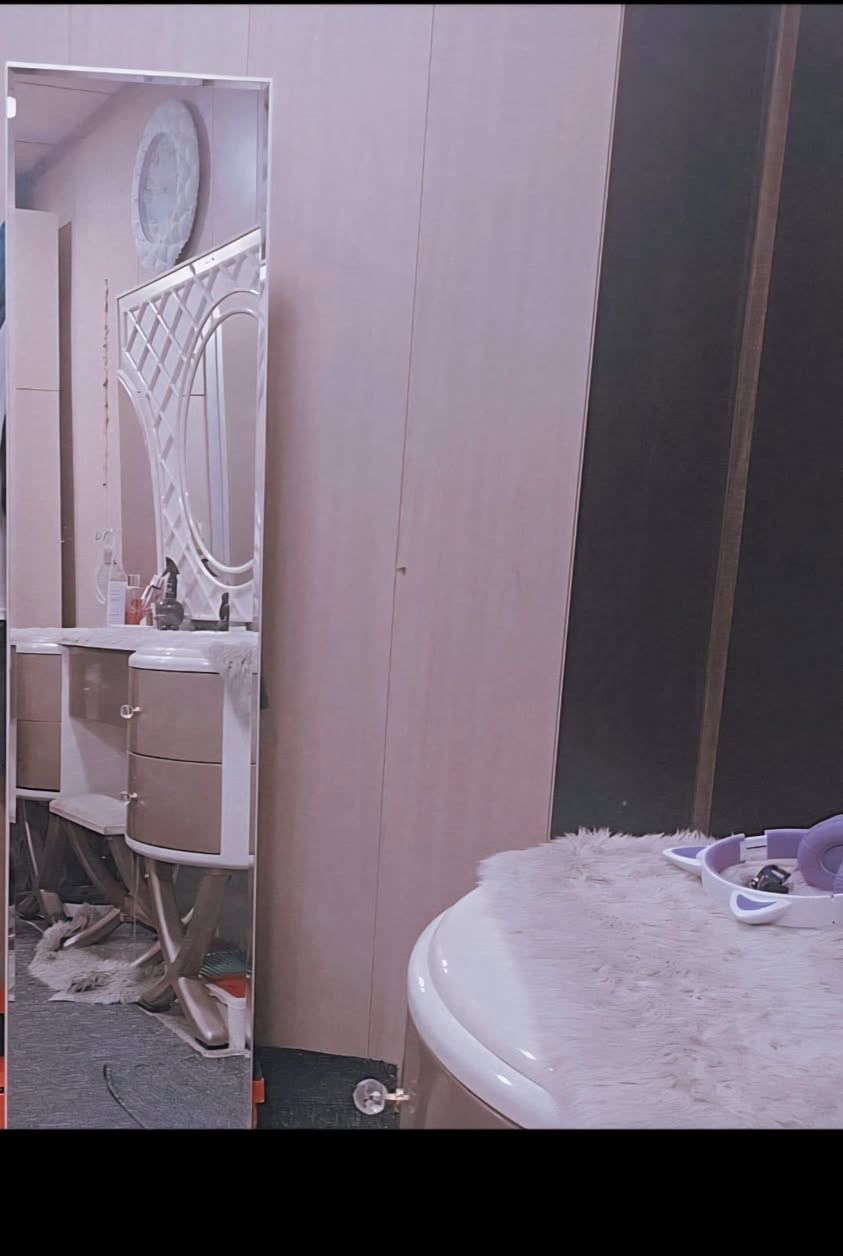 غرفه نضيفه كلش وجبيره وتخبل اليدات مال مجرات موجودات
سعرها مليون وبيها مجال بسيط حكً الجيه 
المكان ناصريه شارع الزيتون


**إذا كنت صاحب هذا الإعلان وتريد حذفه لأي سبب، رجاءا أرسل رسالة إلى الدعم الفني**