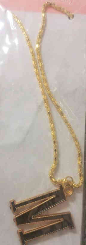 اكسسوارات نسائية 
شال طوك زنجيل احرف تلبيسه شعر لفاف ويه الملابس كفرات 
تحطيم اب 250 دينار 
عنواني الدورة شارع 60 
*********** وتس اب
