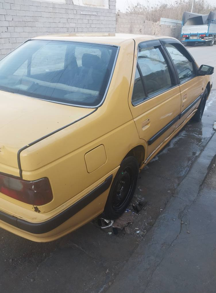 السلام عليكم بيجو باص موديل 15 مكفوله من صبغ وضربه وتبديل ناقصها زوج تايرات فقط صدر جديد تخم دبل جديد تبريد شغال باتري جديد مصفره هيه وغرامات ومطلوبه هيئه 3 اشهر تحويل شوكت متريد السياره اسمي  العنوان بغداد السعر 40 وبيها مجال بسيط ... الرقم ***********
