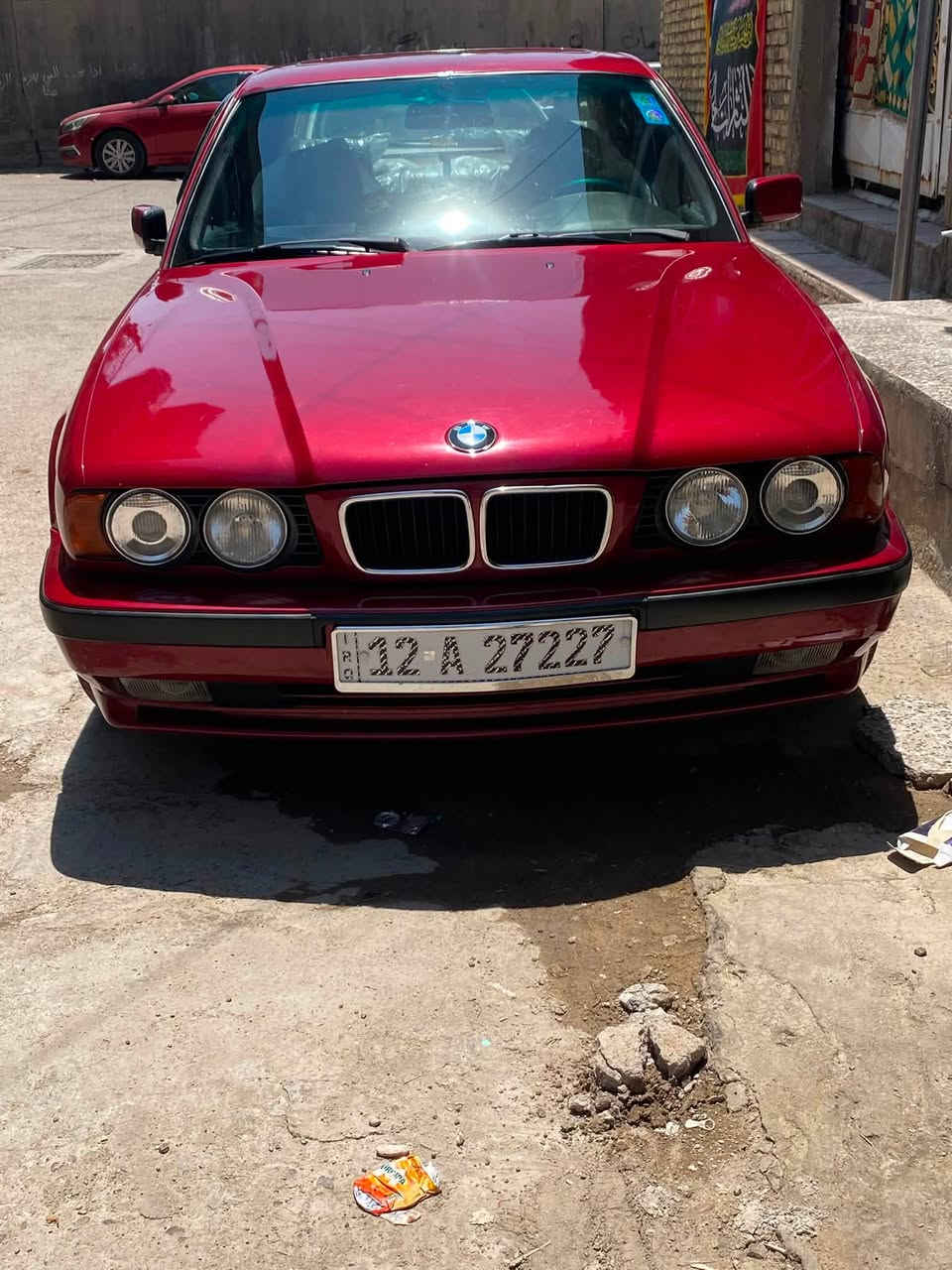 الوحش الألماني BMW  موديل 1991 سياره عل بلاد شرط سياره مصبوغه للجماليه رقم نينوى الدولي الجديد هزه جديده شرط التحويل سياره ما ناقصها برغي كهربائيات كله شغاله مكاني بغداد شارع حيفا ***********  السعر ٩٠ وبيها مجال
