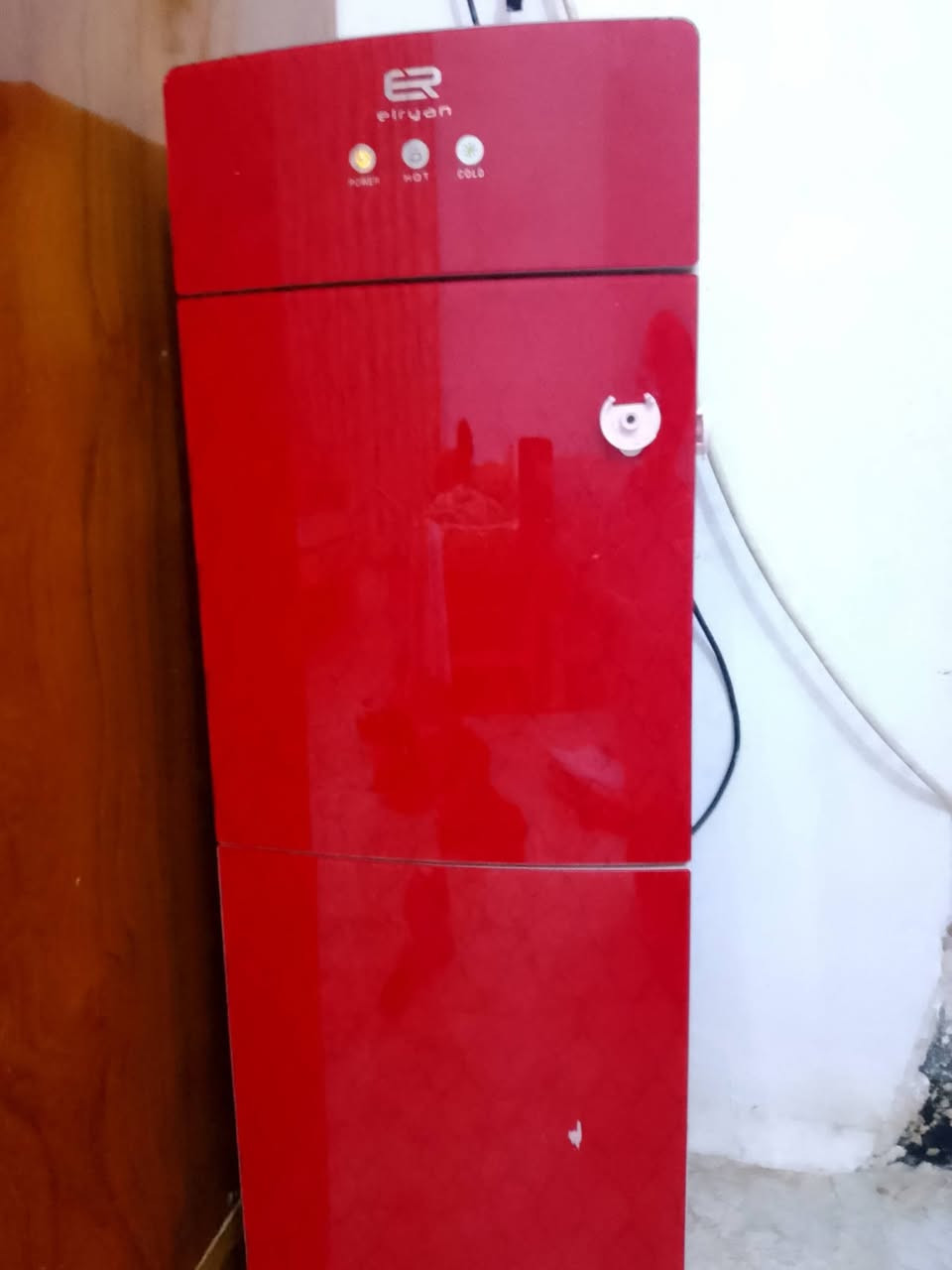 السلام عليكم عندي هذا البراد شغال كل شيء ما بيه ميه بارد ثلج رايته 75 وبي مجال مكان كربلاء


**إذا كنت صاحب هذا الإعلان وتريد حذفه لأي سبب، رجاءا أرسل رسالة إلى الدعم الفني**