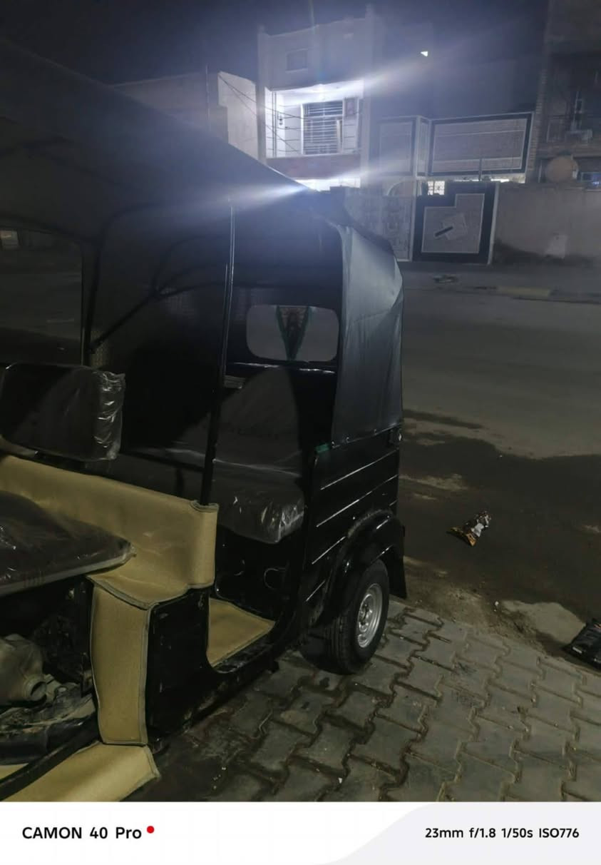 سلام عليكم شباب عدي تكتك للبيع 20شهر 6 رقم بغداد انكليزي بيهه صفحه مكينه مفتوحه لاتنقيص ولا تبخير التكتك خير من الله العنوان بغداد الحسينيه مال راشديه اي الاستفسار عل اتصل وبيك خير ودلل ***********
