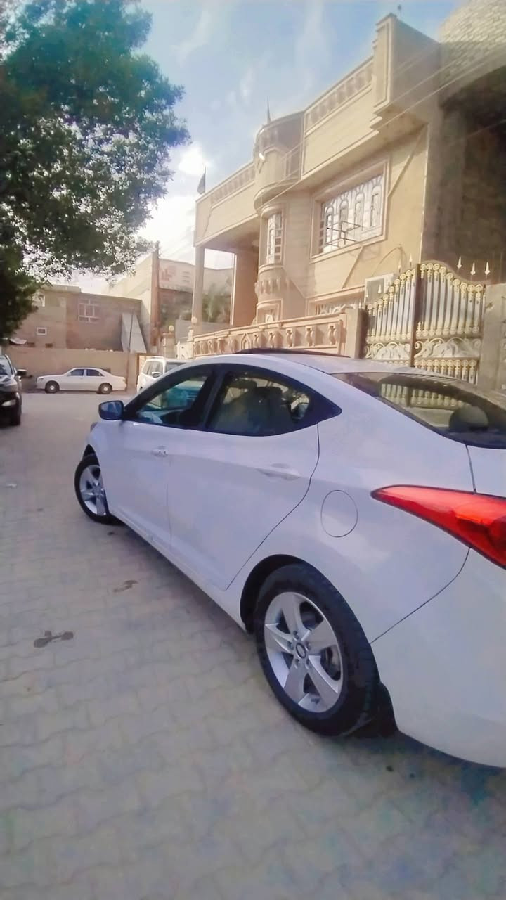 يالله
سلام عليكم الأنتره مديل 12
البيع السياره خير من الله جاهزه وحد ع وحد احلا من صور   
كير ومحرك جاهزات بكفاله 
انا مكلف بنشر وهاذا رقمي التواصل
السعر ١١٠ وبي مجال 
***********
